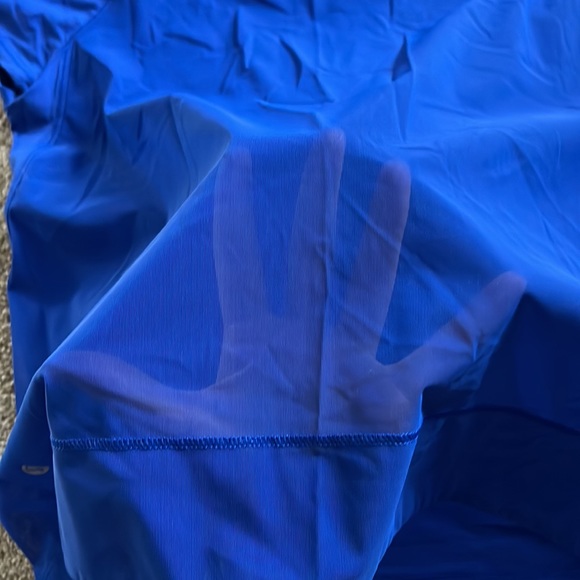 Lululemon t-shirt - Picture 5 of 6